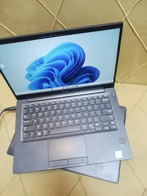 Laptop Dell Latitude 7390 8GB Intel Core I7 SSD 256GB