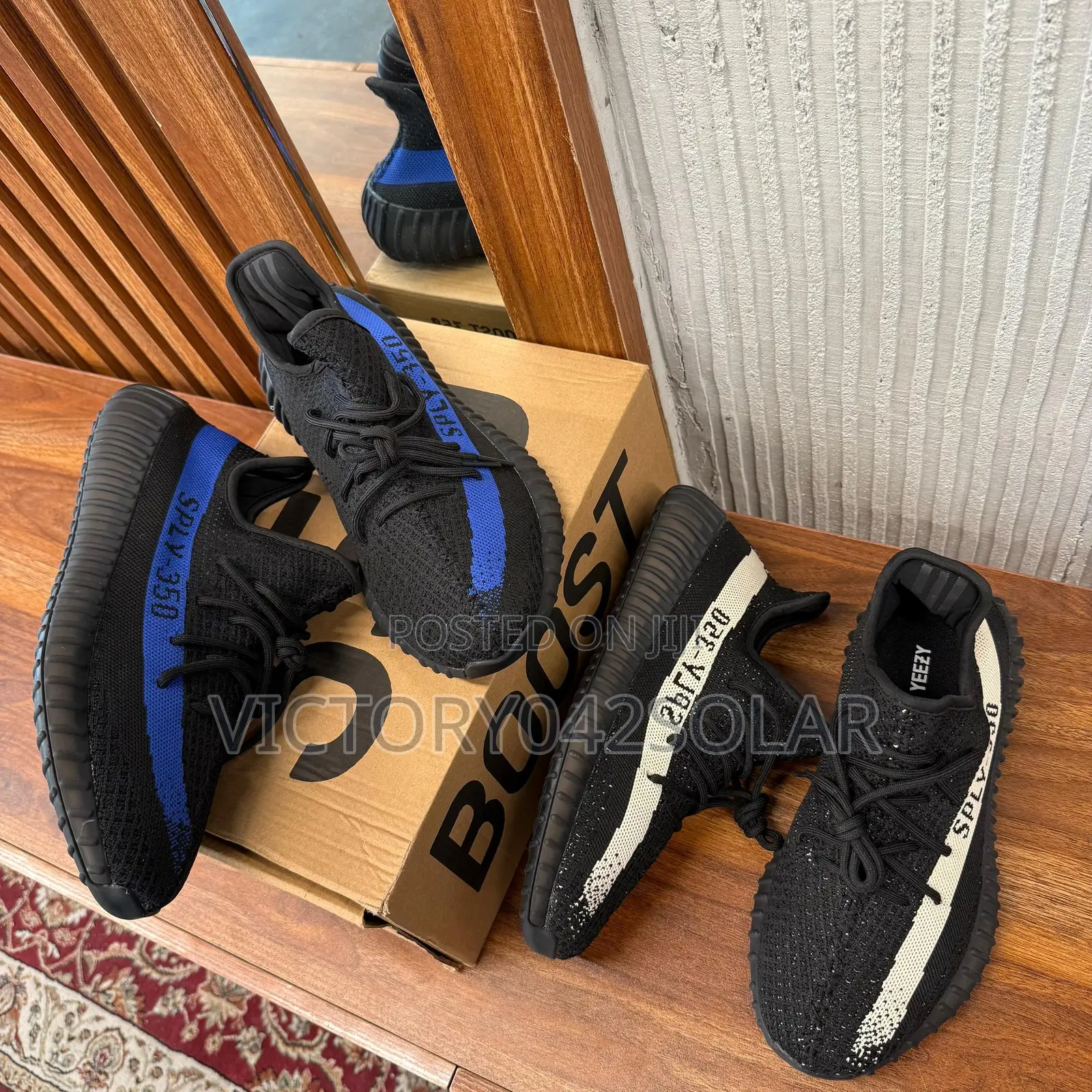 *Yeezy Boost 350 V2*