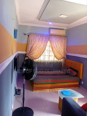 Short Let With 24 Solar Light Apartment