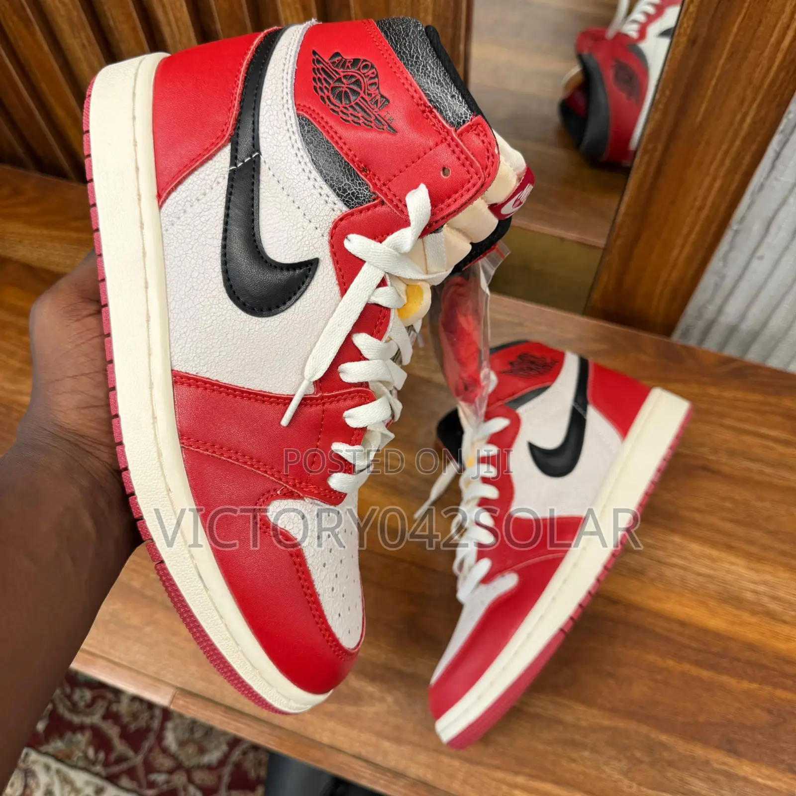 *Nike Air Jordan 1 High*