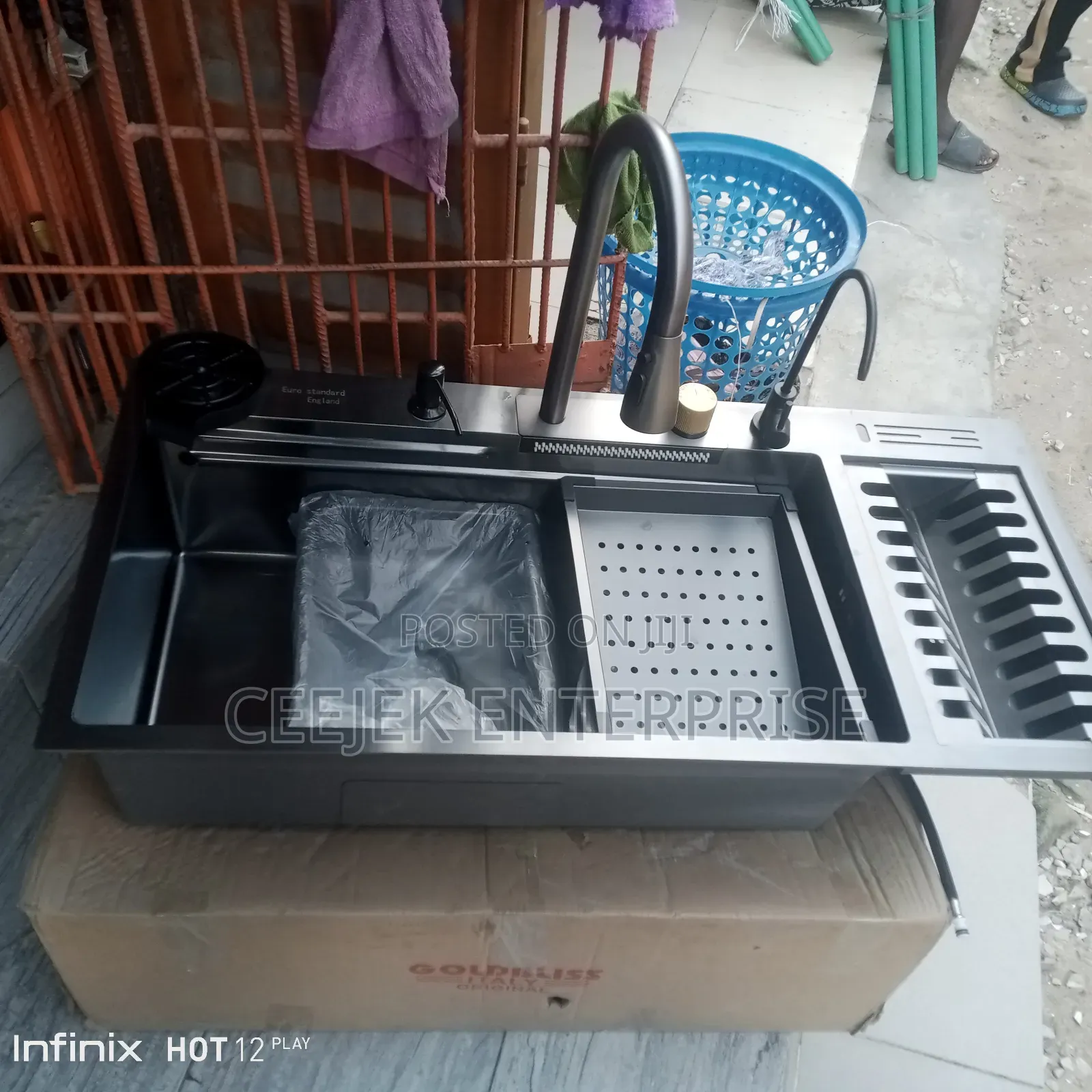 Multifunction Kitchen Sink With Plate Rack