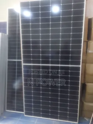 Canadian Mono Crystalline 144cell Halfcut 600w Solar Panel