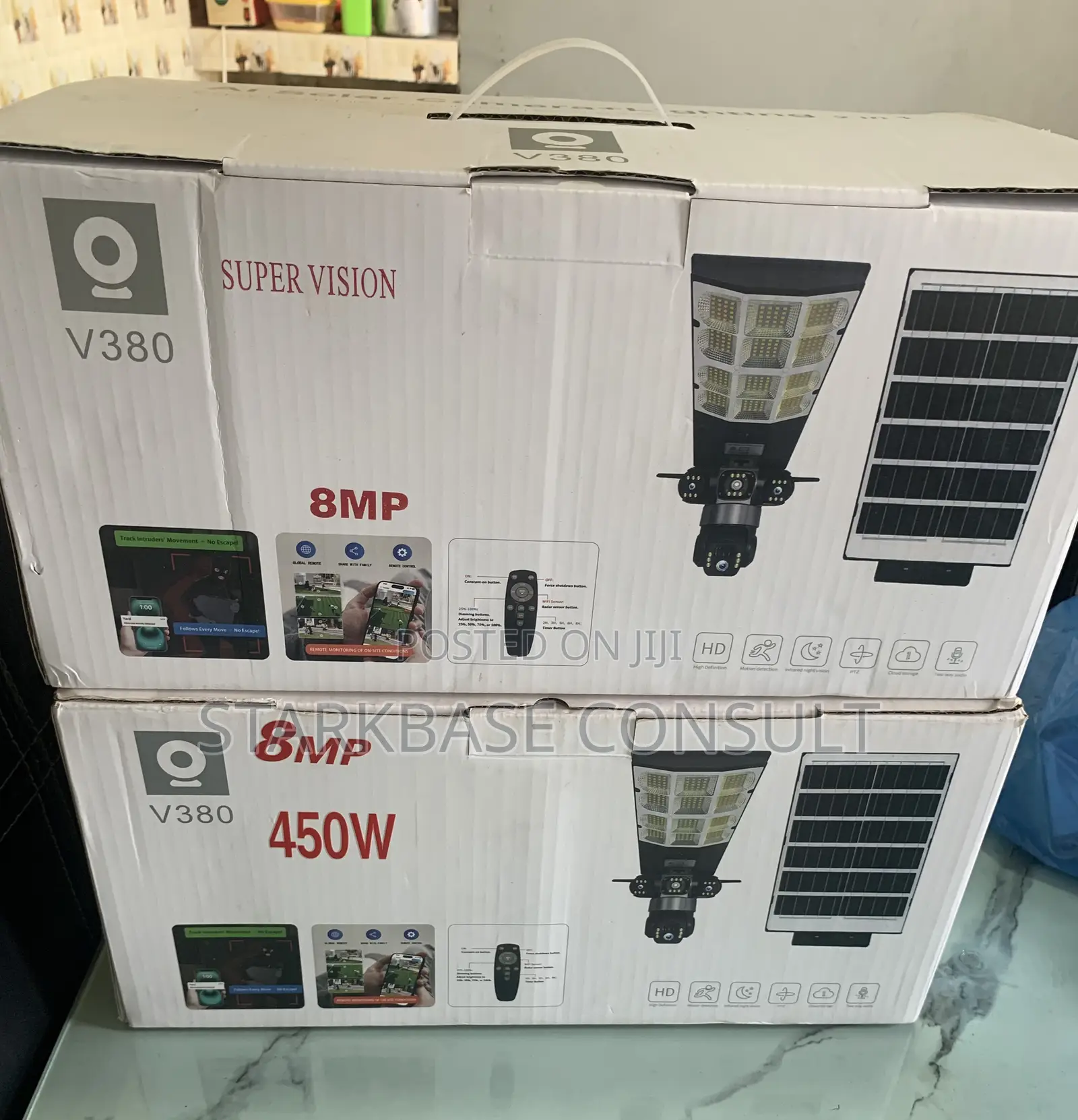 Solar Light With 3lens Solar PTZ Camera