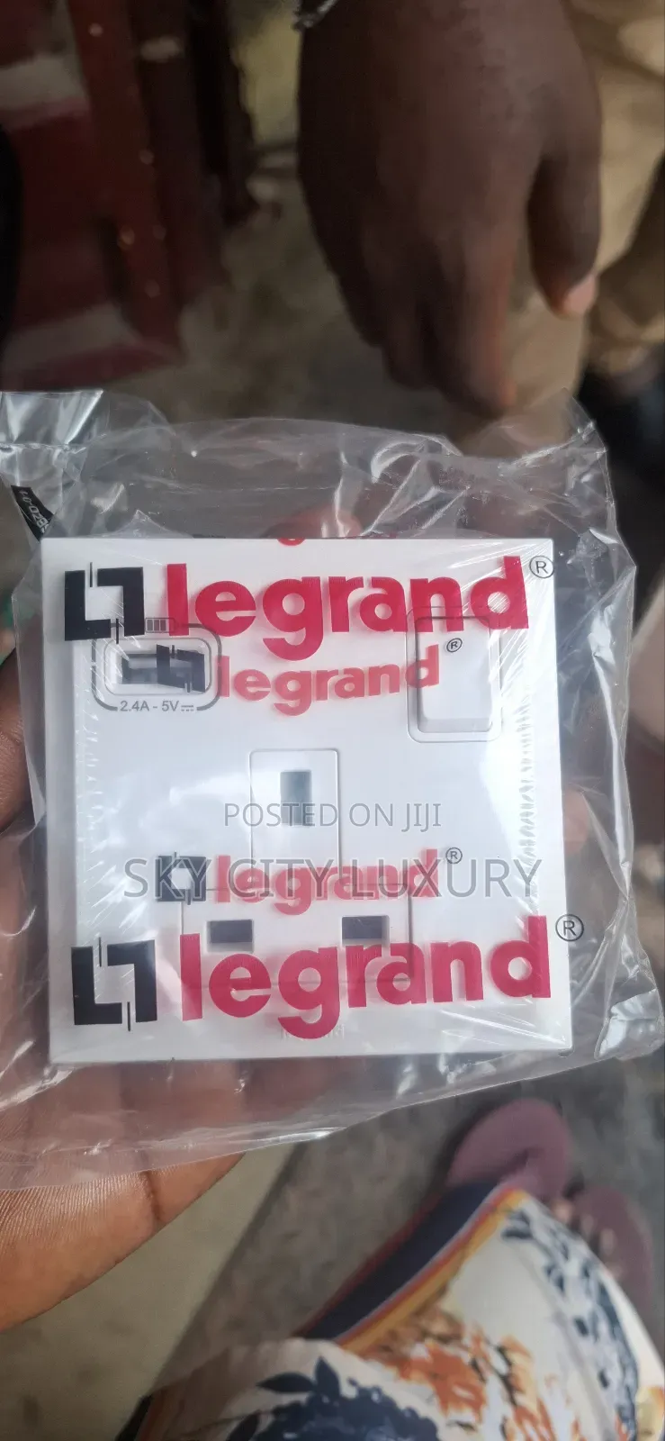 Original Legrand 13amp Single Usb Socket
