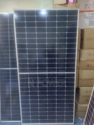 Canadian Mono Solar Panel 550w 144cell Halfcut