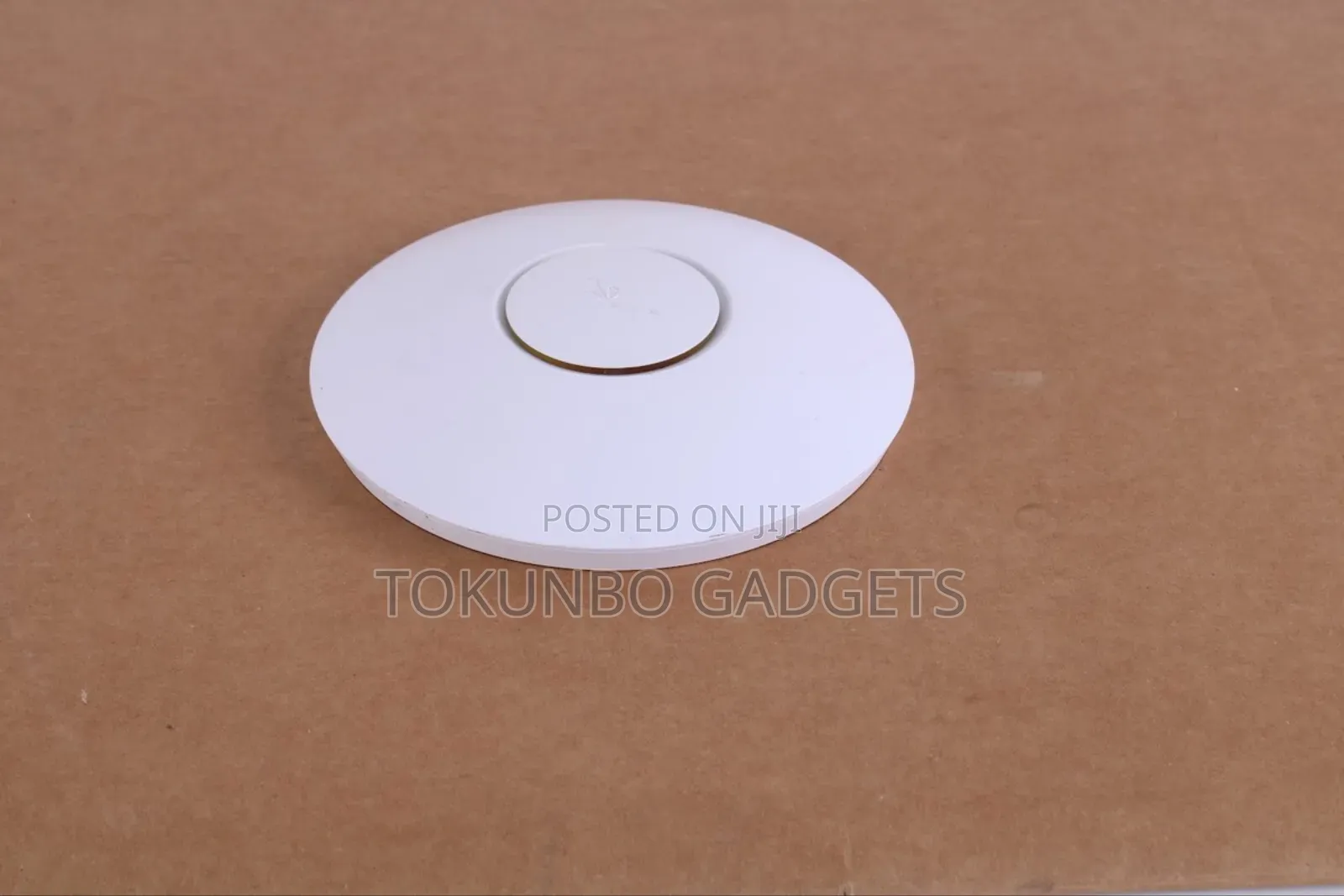 Ubiquiti Unifi Ap Long Range Wireless Access Point With Bracket