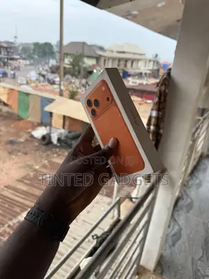 New Apple iPhone 17 Pro Max 256 GB Orange