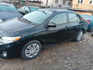 Toyota Corolla 2012 Black