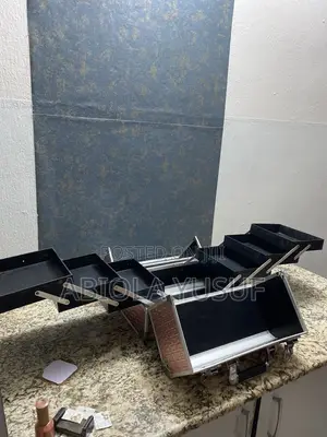 3 Step Professional Makeup Box