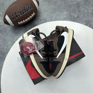 High Grade Travis Scott X Air Jordan 1 Low Luxury Sneakers