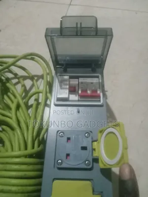 Hi-gear 3 - Way Mobile Mainskit (15m Cable)