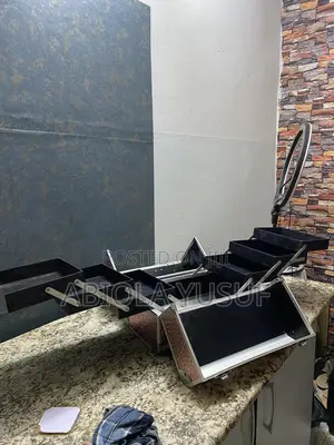 3 Step Professional Makeup Box