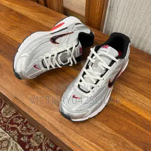 *Nike Initiator “Metallic Silver Red”*