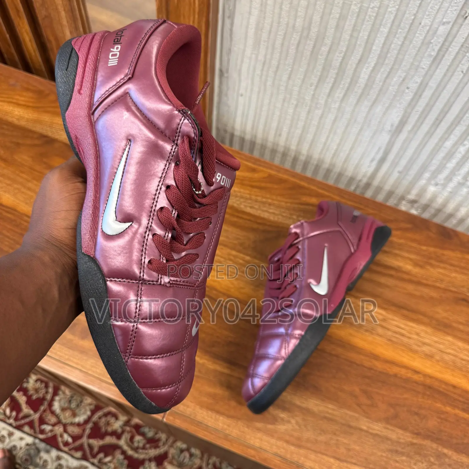 *Nike Total 90* *40-45*