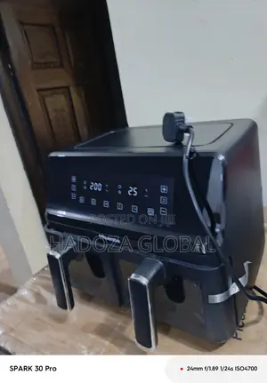 Digital 8l Dual Chamber Air Fryer From Hisense