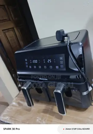 Hisense 8l Twin-zone Airfrying Machine