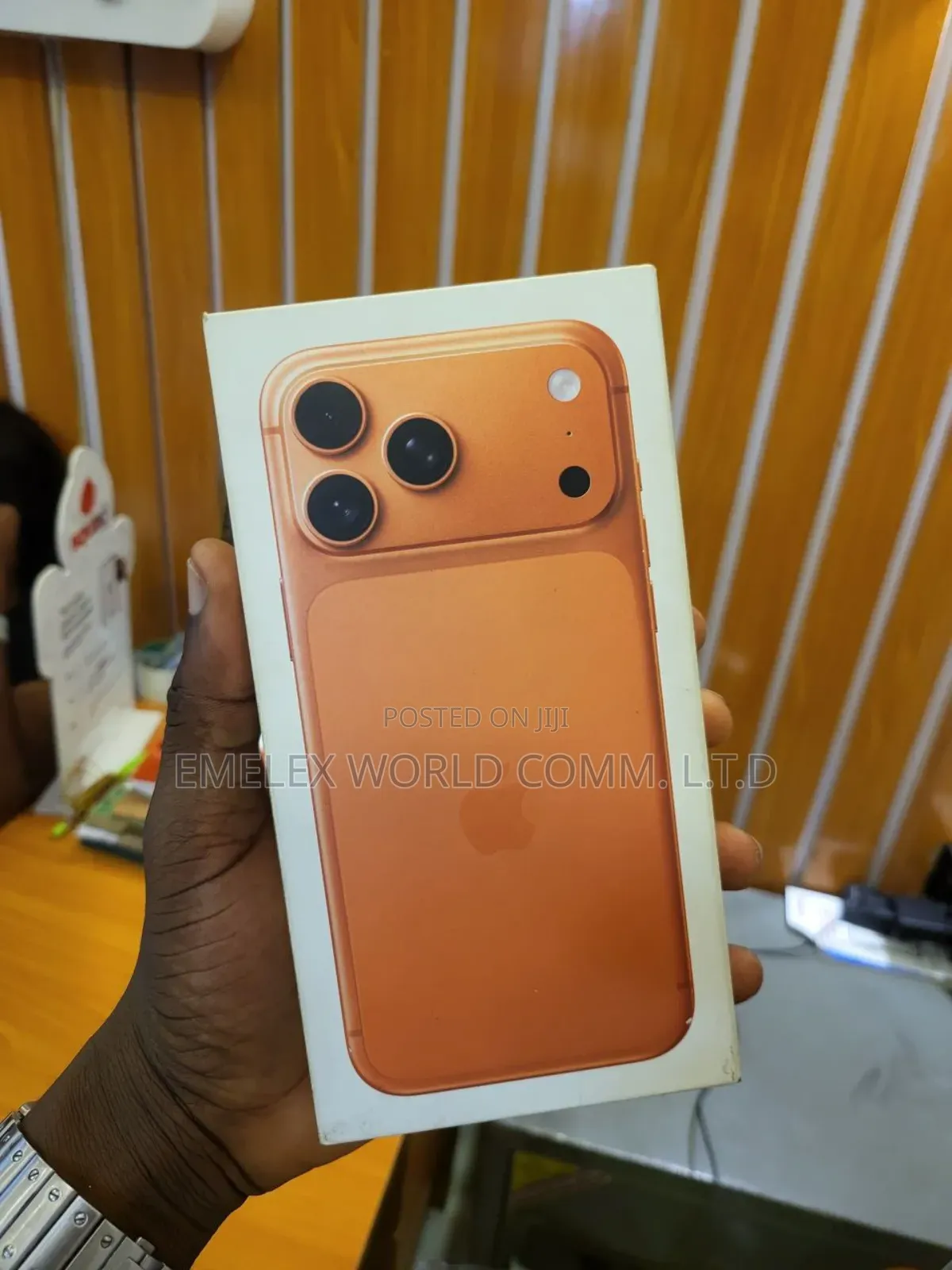New Apple iPhone 17 Pro Max 256 GB Orange
