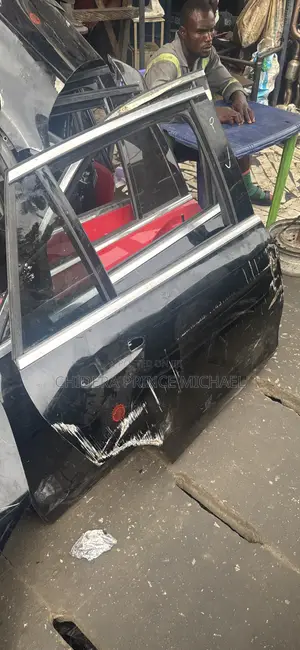 Complete Front and Back Doors for Glc300