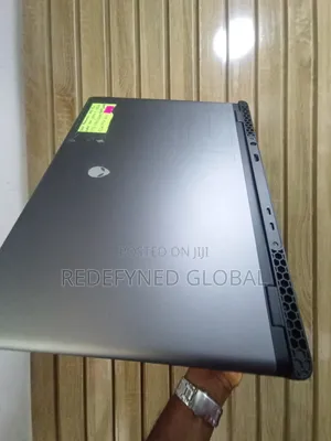 Laptop Alienware M17x R2 32GB Intel Core I9 SSD 1T