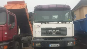 Man Diesel Tokunbo Tractor Head With 24 Valve With 6 Tyres