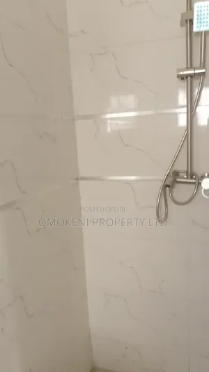 3bdrm Block of Flats in Jahi for rent