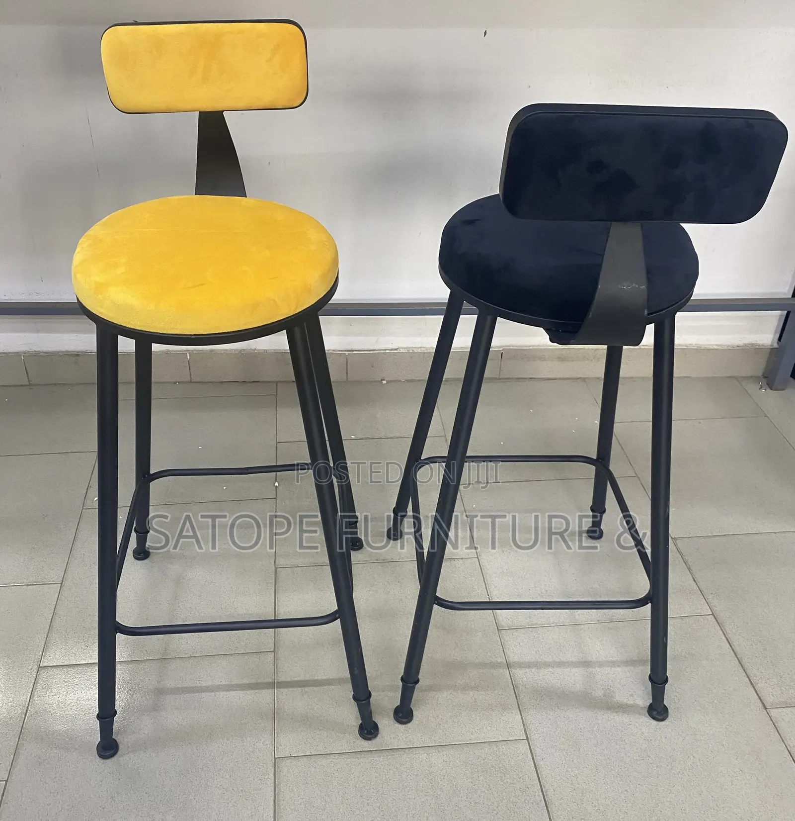 Restaurant and Kitchen Bar Stool Table.