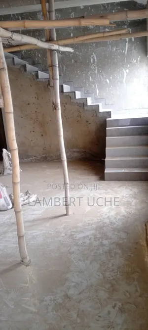 3bdrm Block of Flats in Riverpark, Lugbe District for sale