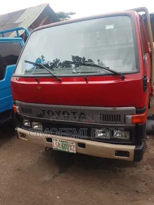 Toyota Dyna 150 Petro Four Tyres Truck