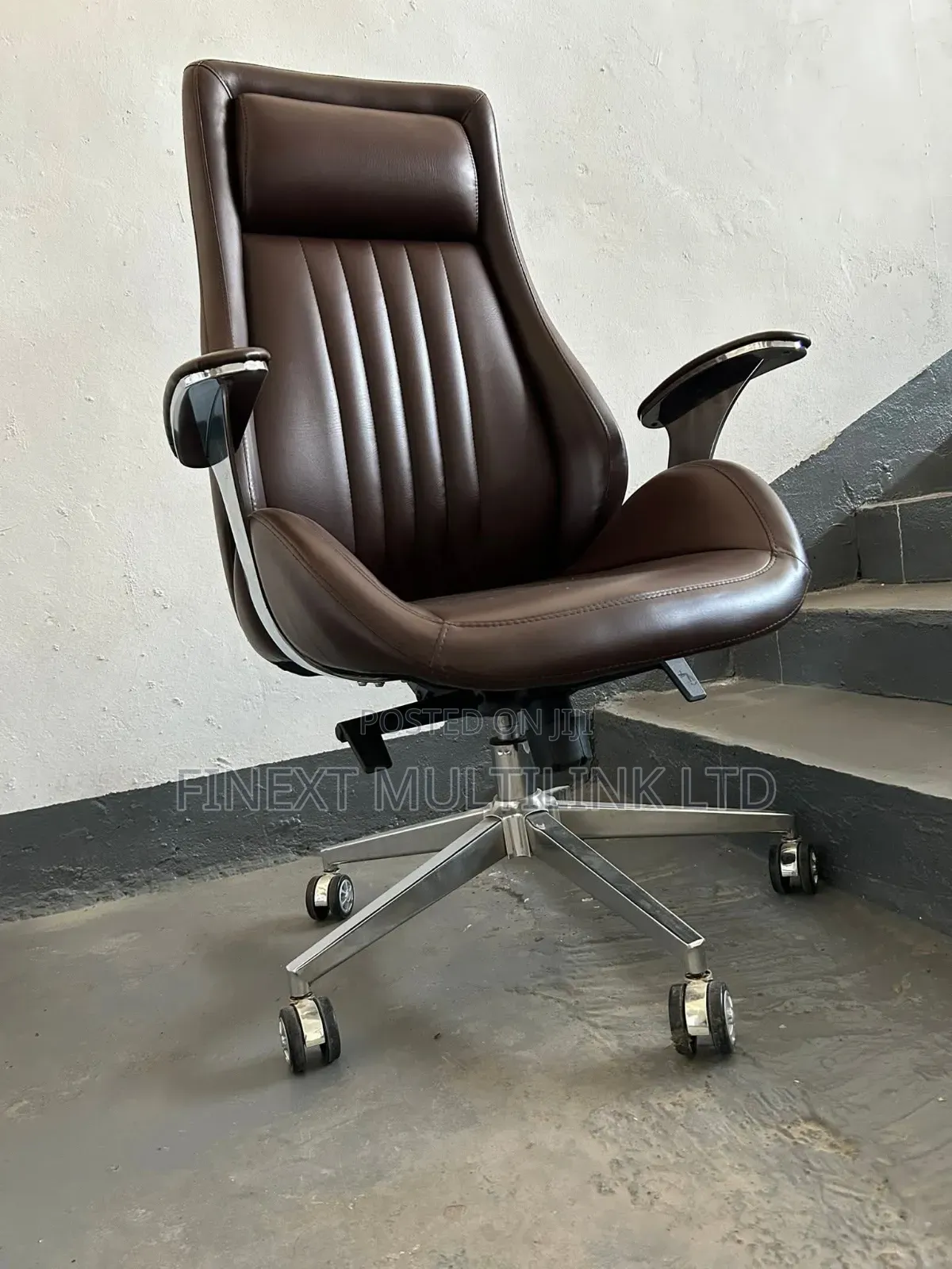 Executive Office Swivel Chairs