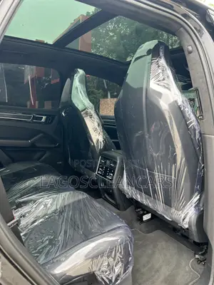 Porsche Cayenne GTS 2021 Black