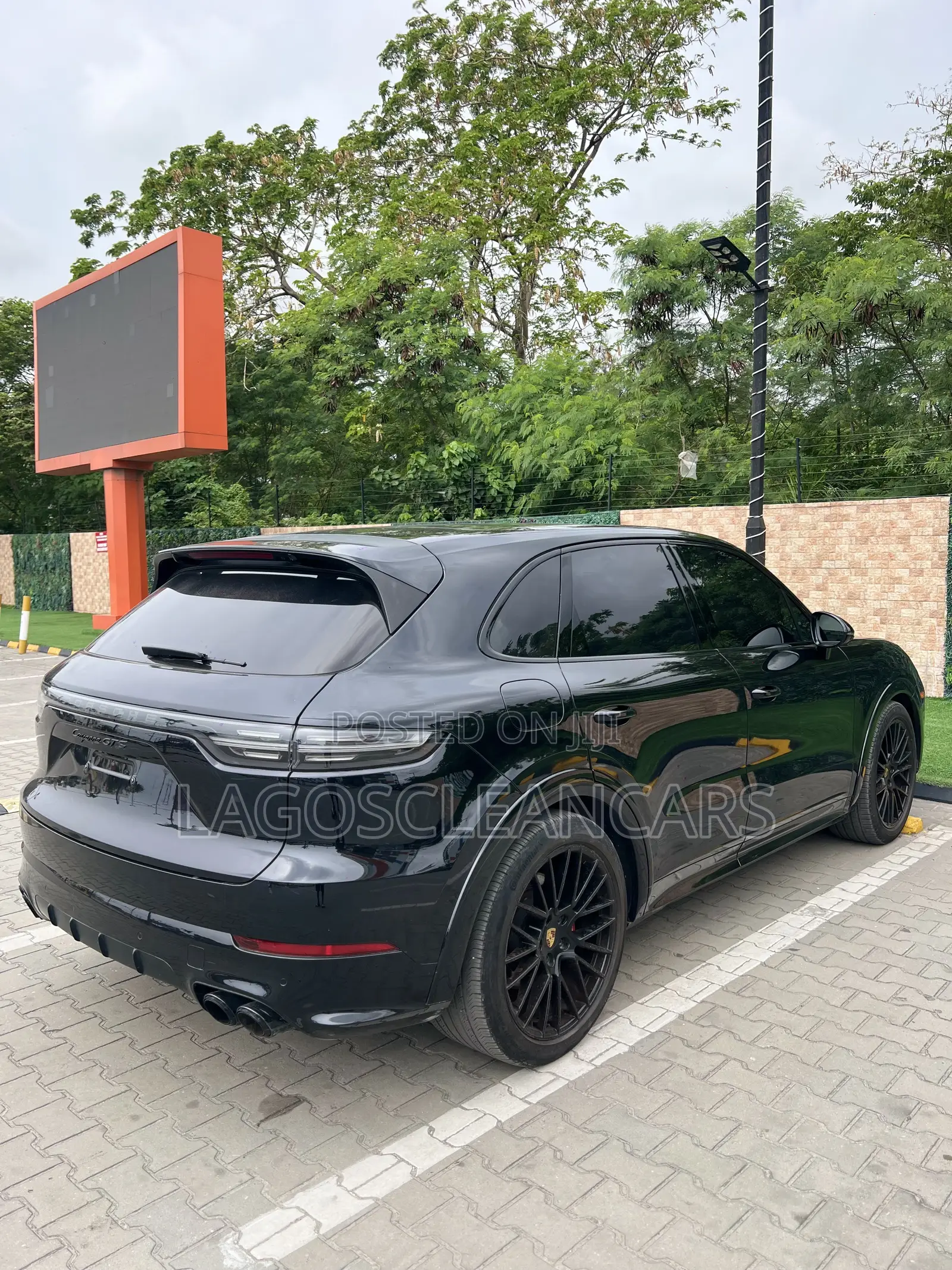 Porsche Cayenne GTS 2021 Black