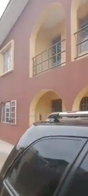 3bdrm Block of Flats in Papa Ajao / Mushin for sale