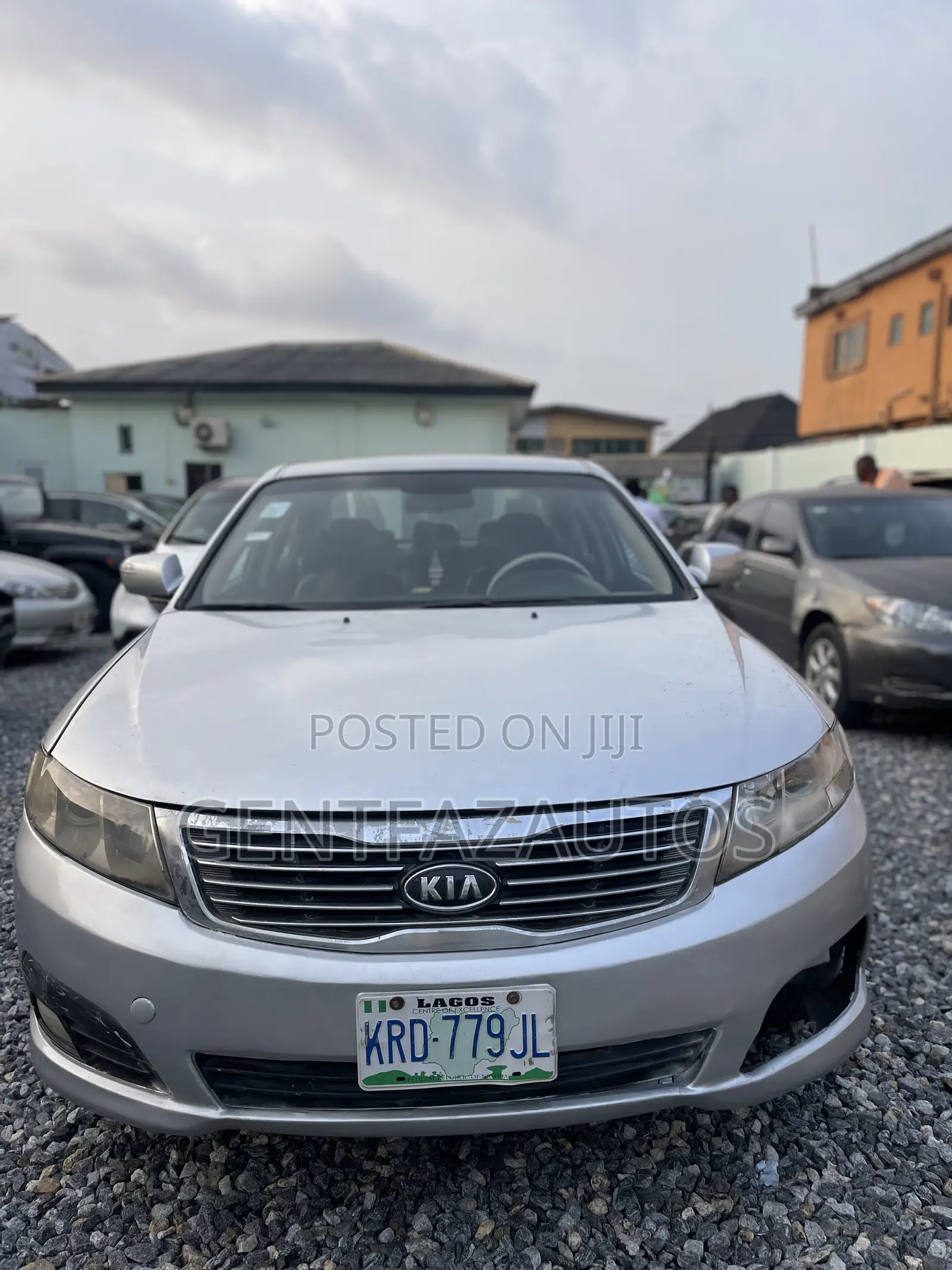 2010 Kia Optima EX Sedan FWD (2.4L 4cyl 5A)