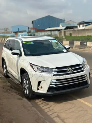Toyota Highlander Limited 4x2 V6 (3.5L 6cyl 8A) 2018 White