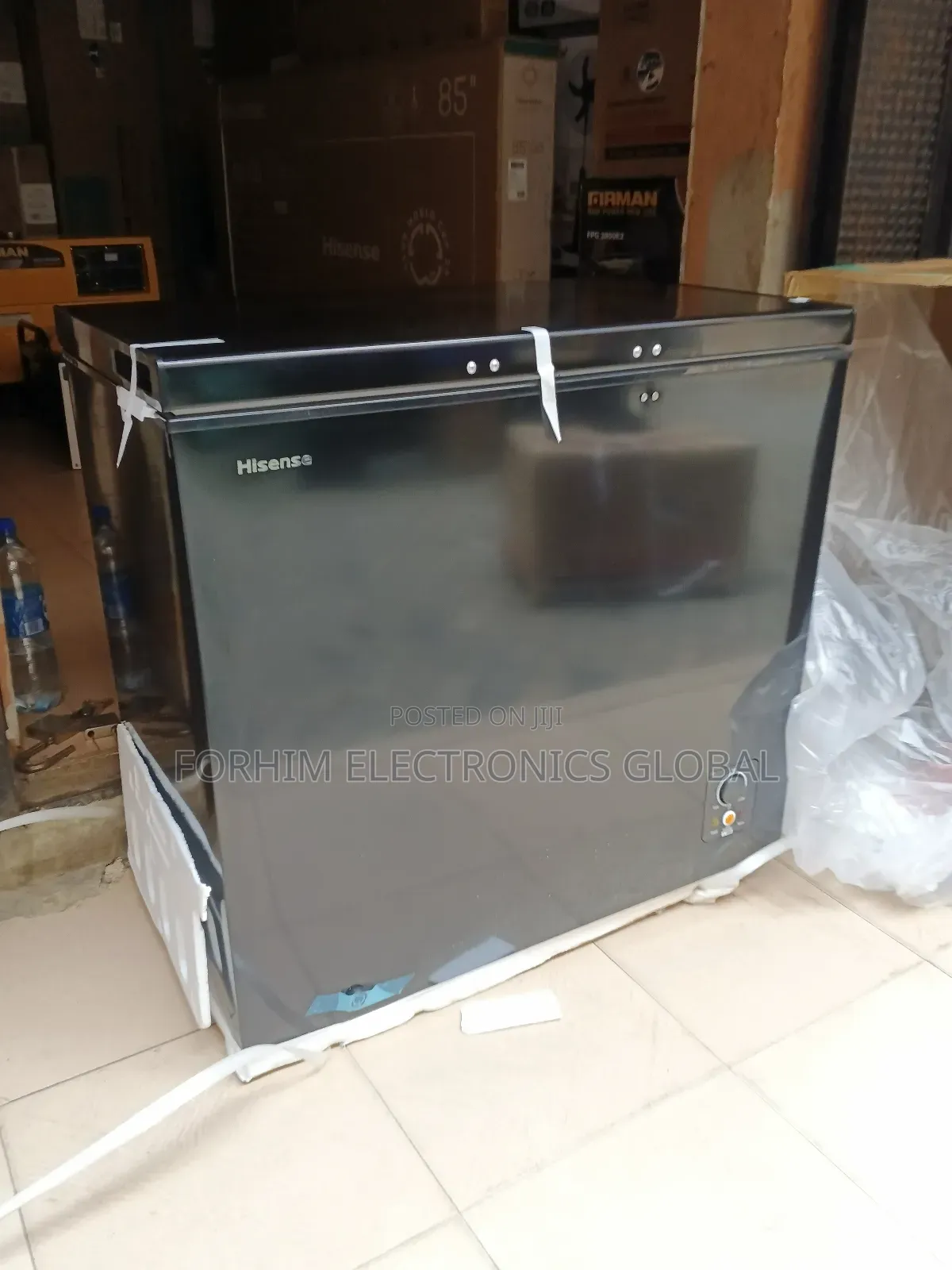 Hisense Upgraded Freezer+ Glass