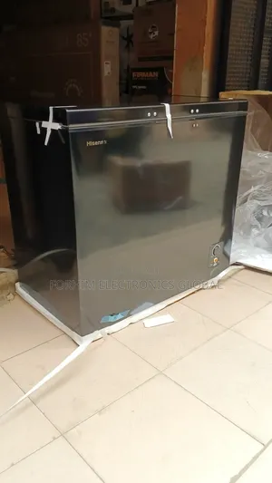 Hisense Upgraded Freezer+ Glass