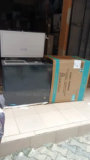Hisense Upgraded Freezer+ Glass