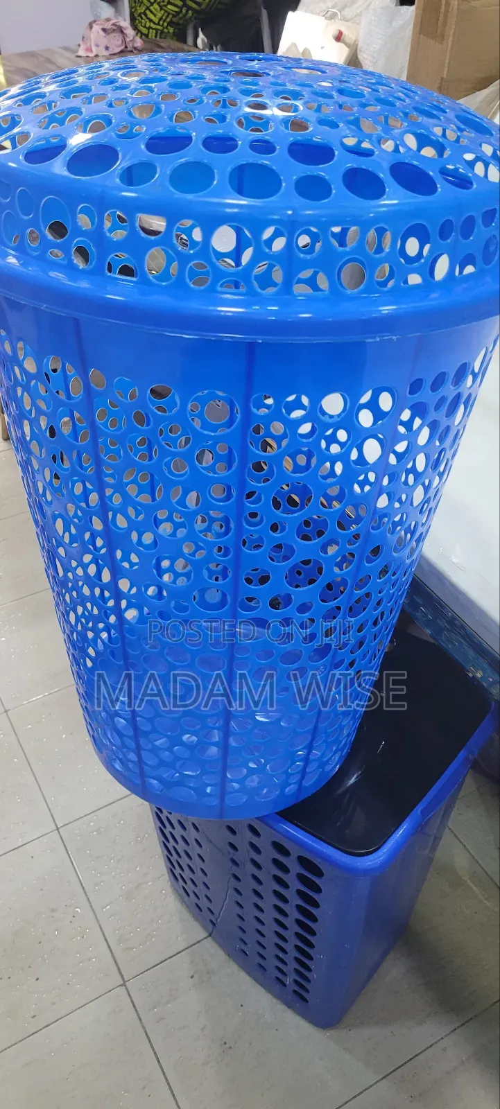 Waste Bin . ( Quality)