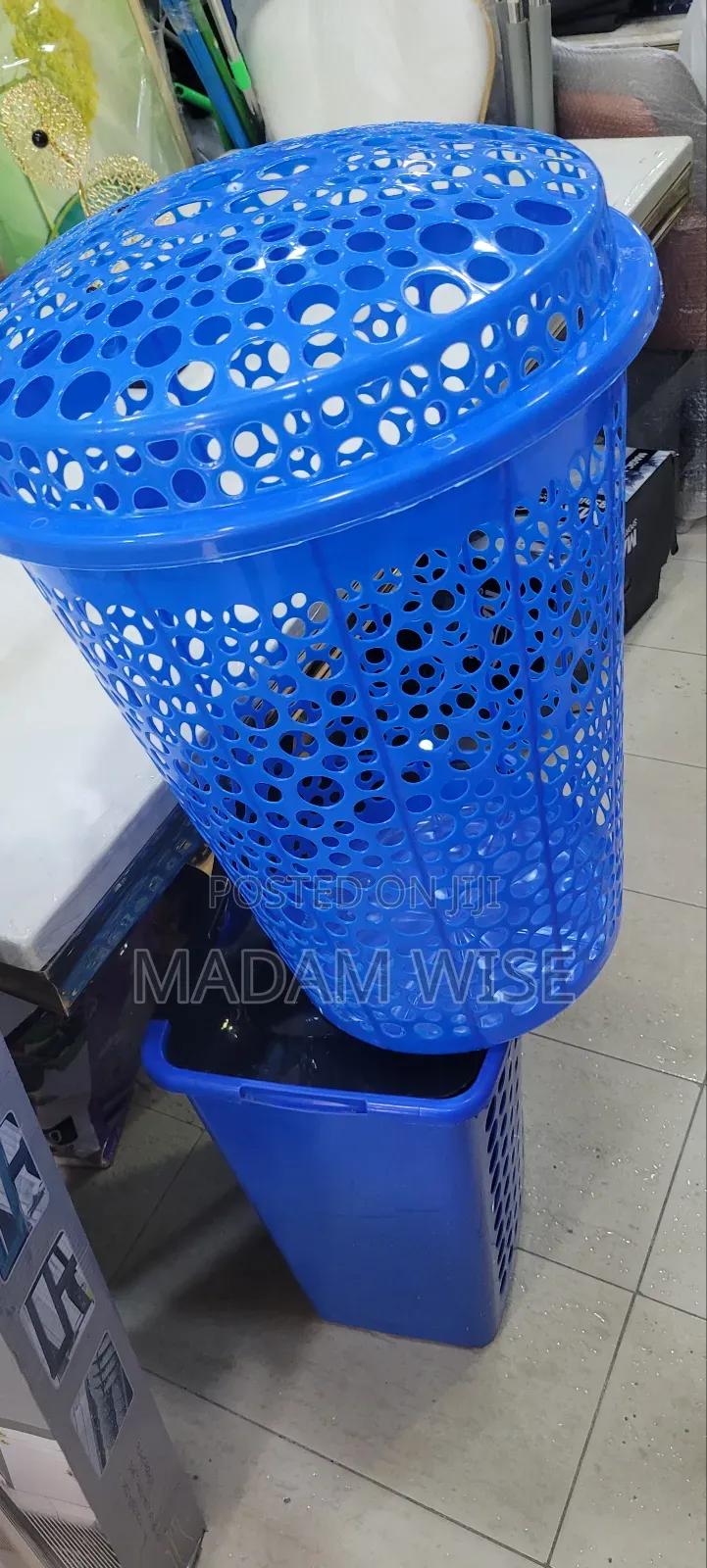Waste Bin . ( Quality)