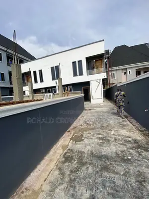 4bdrm Duplex in Ago Palace for sale