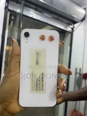 Apple iPhone XR 128 GB White
