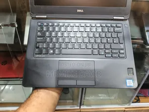 Laptop Dell Latitude 12 E5270 8GB Intel Core I5 SSD 256GB