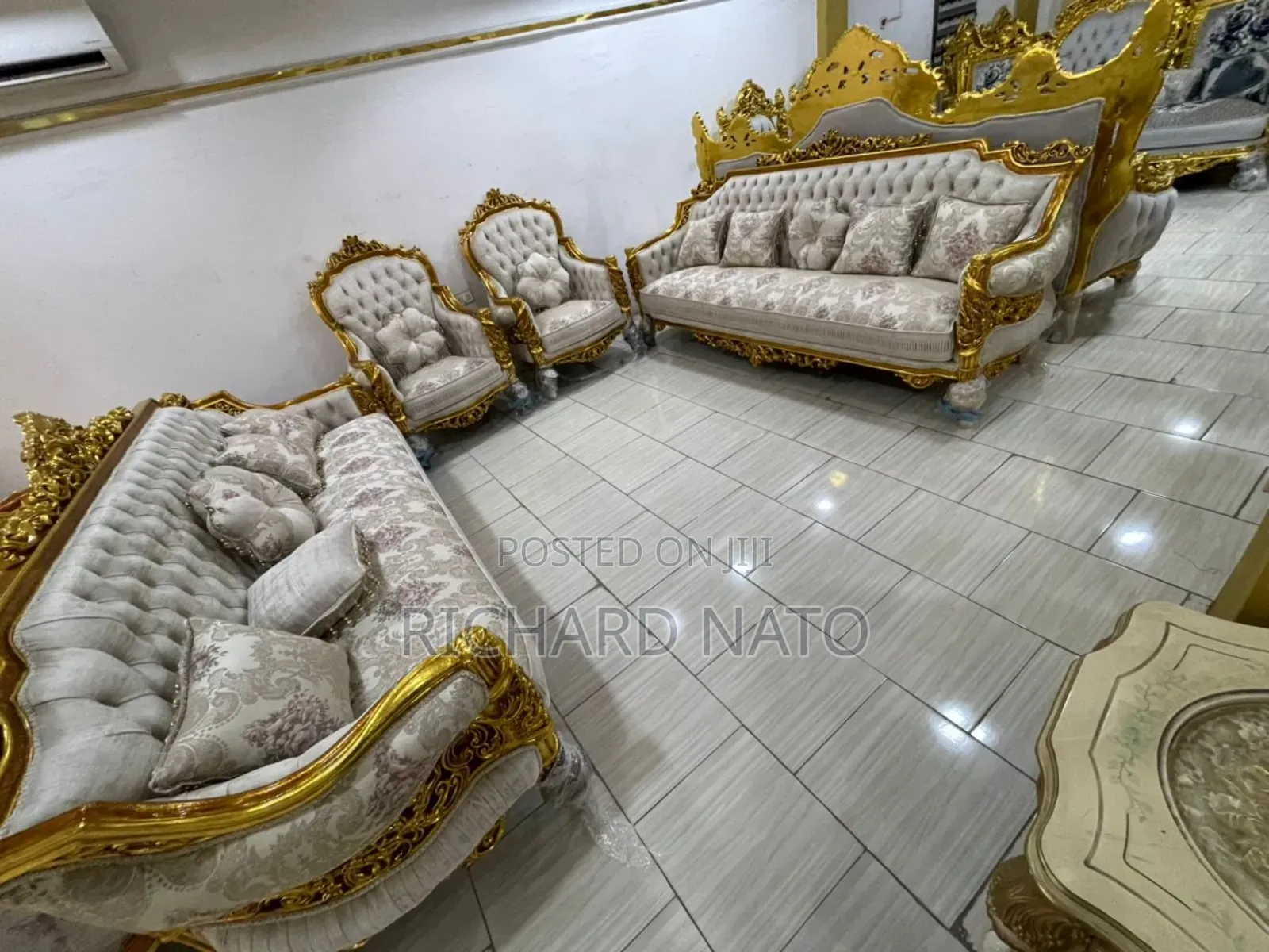 C Class in a Sofa Set