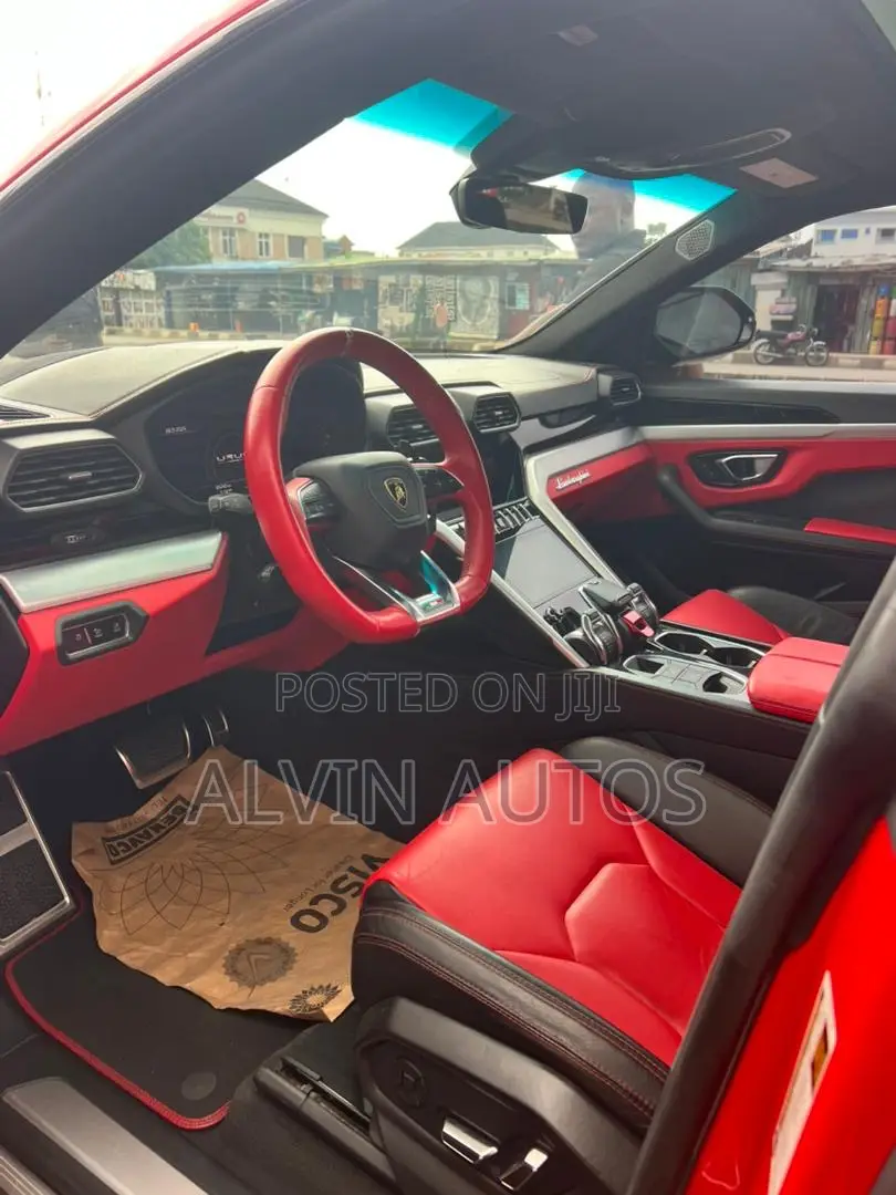 Lamborghini Urus Base 4dr AWD 2020 Red