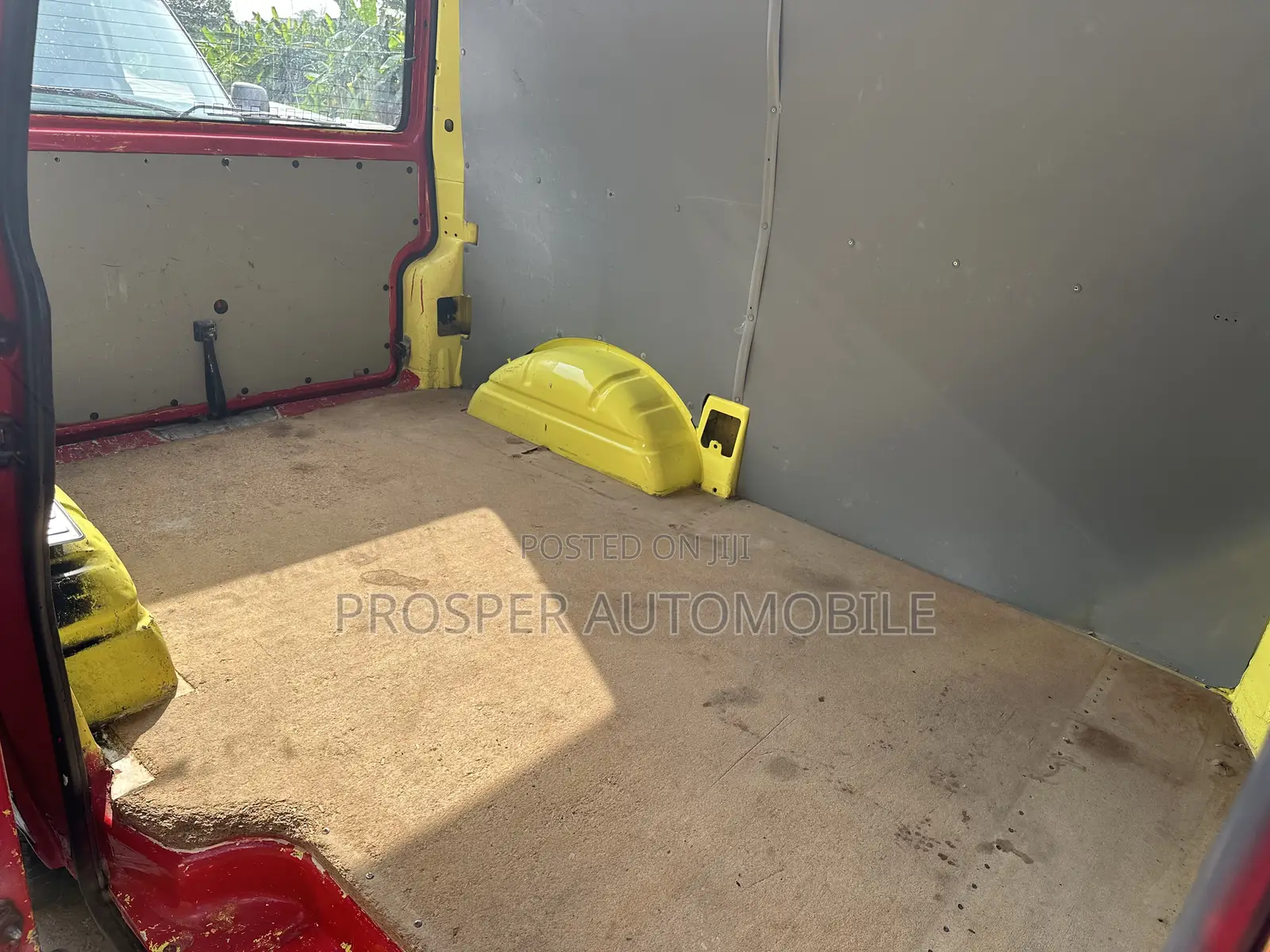 Volkswagen Transporter 2004 Red