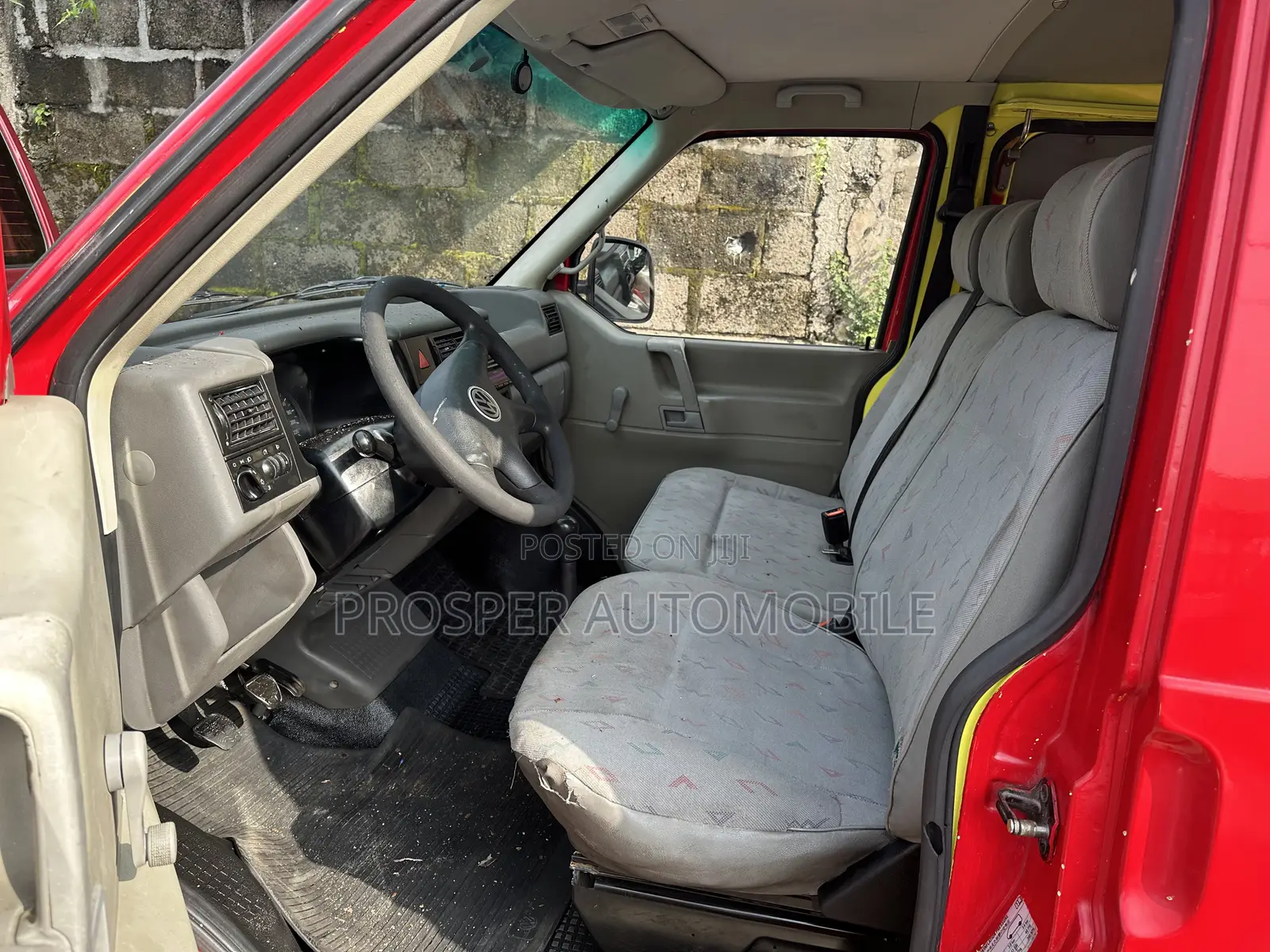 Volkswagen Transporter 2004 Red