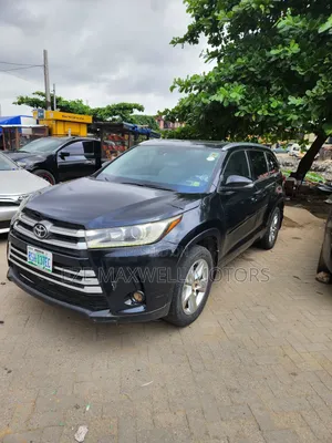 Toyota Highlander Limited Platinum 4dr SUV AWD (3.5L 6cyl 6A) 2015