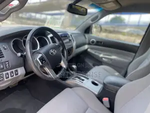 Toyota Tacoma Regular Cab Automatic 2012 Brown