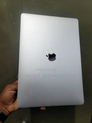 Laptop Apple MacBook Pro 2019 16GB Intel Core I9 SSD 512GB