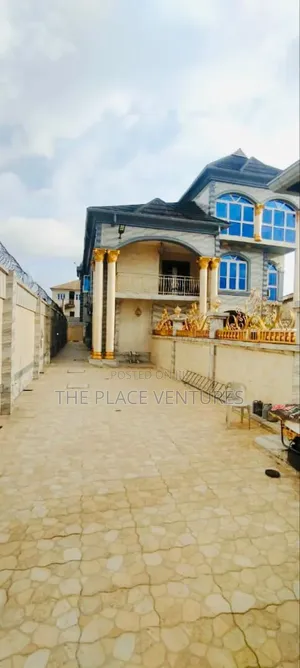 Luxury 5 Bedrooms Semi Detached Duplex Available for Booking
